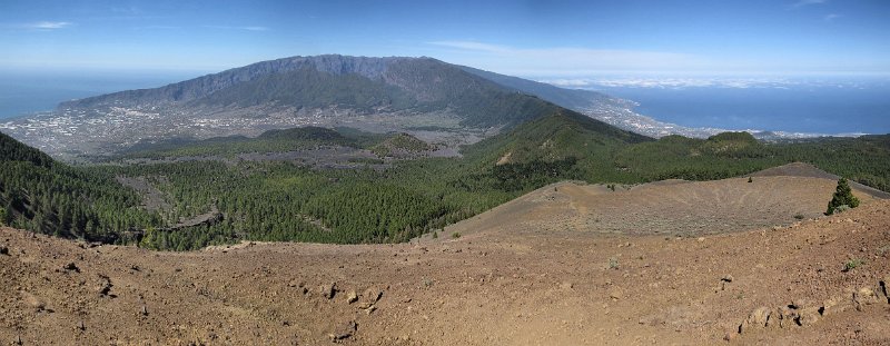(209) The view North from Pico Birigoyo.jpg